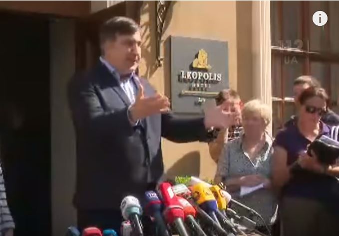 Саакашвили заявил, что его паспорт "украла полиция" 1