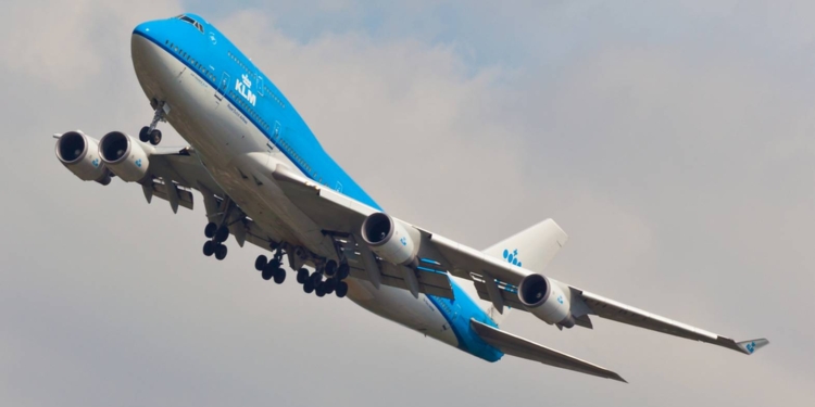 Последний полет. В США полностью откажутся от Boeing 747