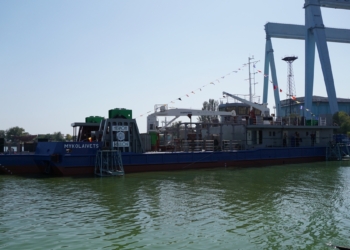 «Николаевец» – так назвал «НИБУЛОН» уникальное дноуглубительное судно, спущенное на воду ко Дню города