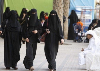 В Саудовской Аравии женщинам разрешили работать авиадиспетчерами