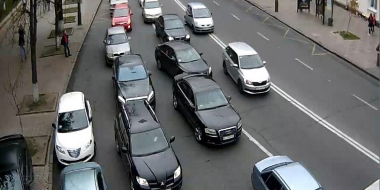 Акция владельцев нерастаможенных авто парализовала центр Киева