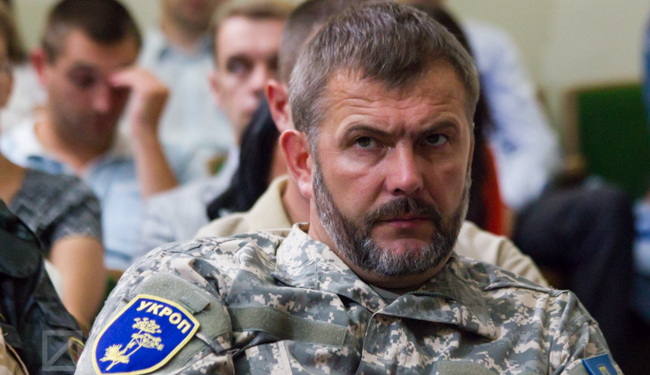 Злоумышленника, который якобы напал на дом нардепа Березы, забили до полусмерти – у него перебит позвоночник