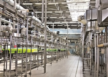 Отнимут все? Суд арестовал завод “Биола” и здание, арендуемое “плюсами”. И на этом “дело Привата” не закончится