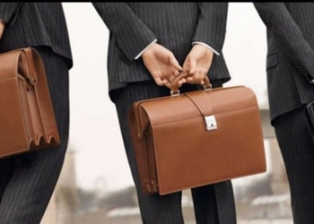 Минус 8000 плюс 1000: Кабмин планирует сокращение госчиновников