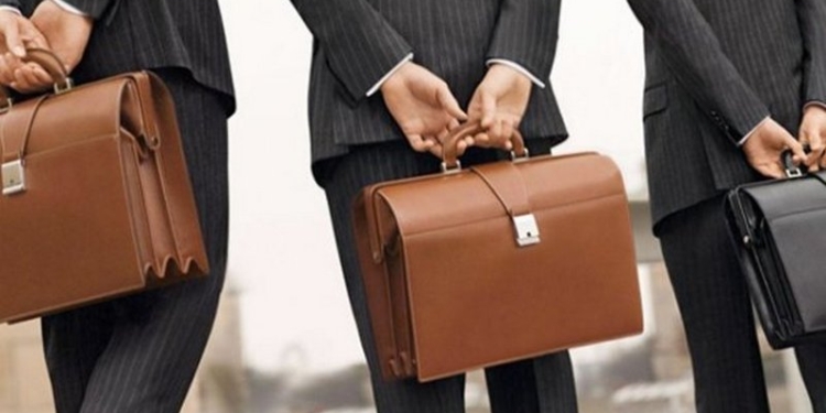 Минус 8000 плюс 1000: Кабмин планирует сокращение госчиновников