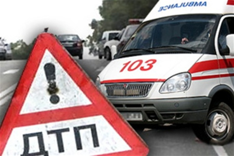 Полиция устанавливает личность погибшего в ночном ДТП в Николаеве. И автомобиль, совершивший наезд 1