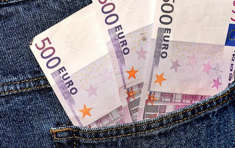 Шерше ля фам: виноватых в засорении канализации 100 тысячами евро в Швейцарии нашли 1