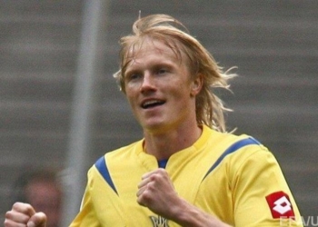 В Киеве открыли памятник футболисту “Динамо” Андрею Гусину, погибшему три года назад