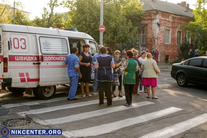 В Херсоне сгорел многоквартирный жилой дом, на месте погибли 4 человека, в городе - траур. 16