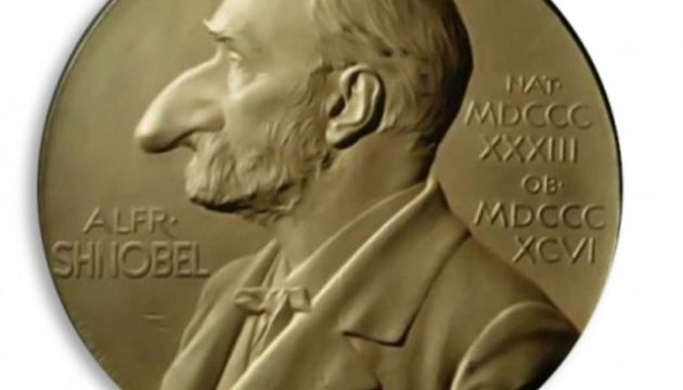 Скорость роста ушей и крокодилы против игромании – за что вручили Шнобелевскую премию