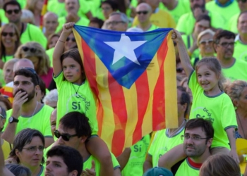 Власти Испании решили изъять урны для голосования во время референдума о независимости Каталонии