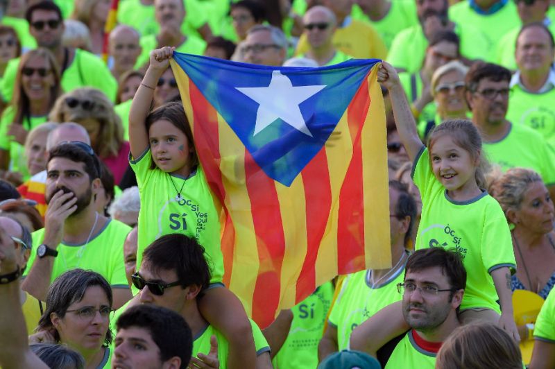 Власти Испании решили изъять урны для голосования во время референдума о независимости Каталонии 1