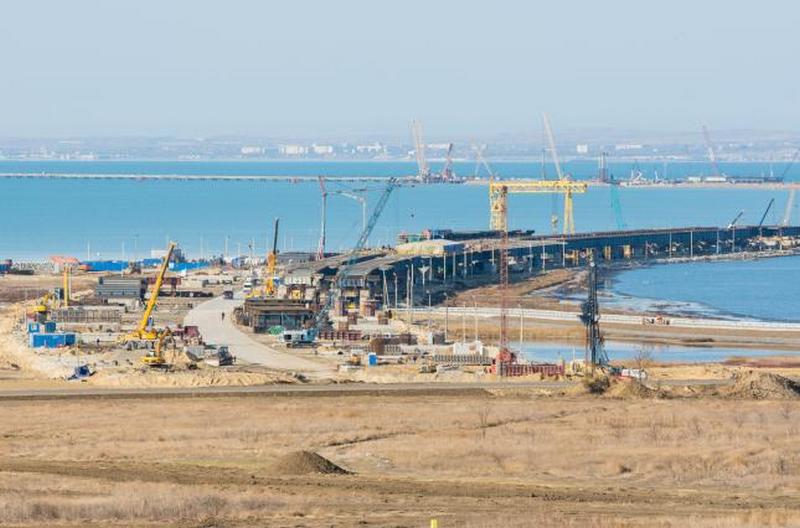 СМИ: Керченский мост закрывает украинское Приазовье и превратит его в "Азовское озеро" 1
