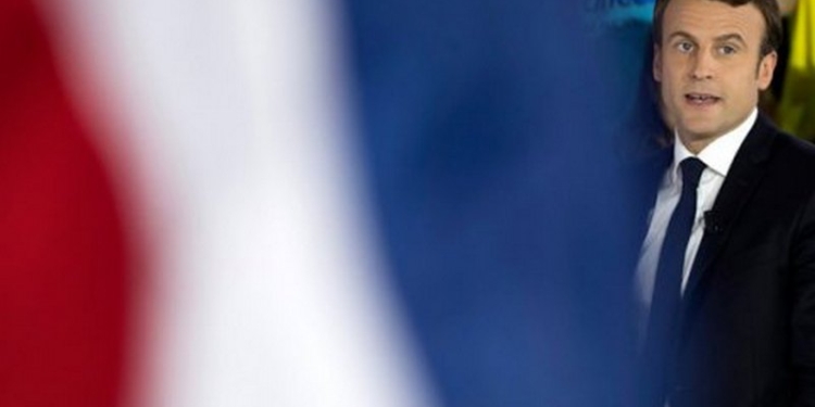 В сеть слили номер мобильного телефона президента Франции Макрона