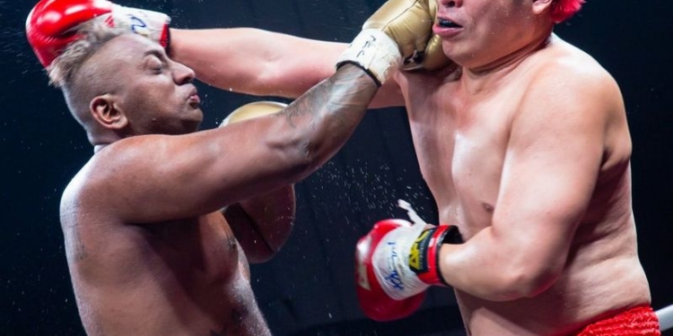 Видеоблогер убил президента Всемирной федерации бодибилдинга на бое по муай-тай