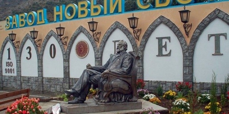 Оккупанты в Крыму продают завод шампанских вин “Новый свет”