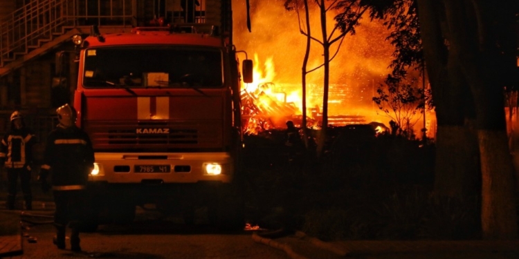 В Одессе сгорел детский оздоровительный комплекс. Погибло двое детей