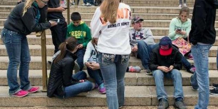 Нынешние подростки на три года отстают от поколения 70-х. Но в чем?