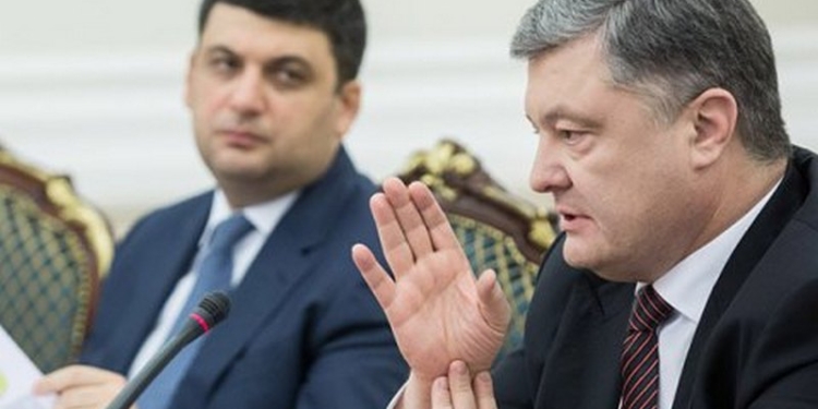 Гройсман заявил, что его зависимость от Порошенко преувеличена