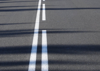 Одесская фирмочка, созданная полгода назад, получила 5 млн.грн. на дорожную разметку, предложив самую большую цену