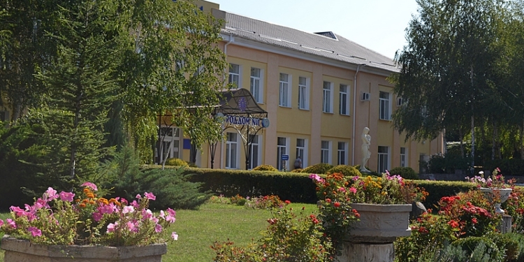 В Николаеве врачи спасли роженицу, поступившую в крайне тяжелом состоянии, – родился богатырь весом 4300!