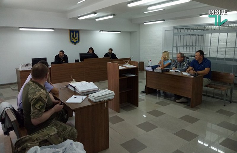 В Николаеве в суде над экс-вице-губернатором Романчуком показали передачу первого транша взятки 13