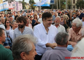 Саакашвили: «Хоть я и старый революционер, но у меня нет никакого желания еще одну революцию устроить»