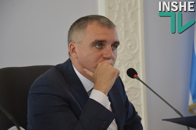 Александр Сенкевич подал заявление в суд - требует восстановить его в должности немедленно 3