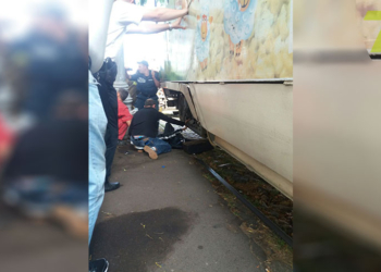 В Одессе трамвай отрезал девушке ноги