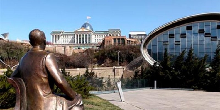 В 2018 году в Грузии в последний раз выберут президента прямым голосованием. Потом с главой государства будет определяться парламент