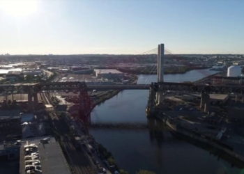 Они не только строить умеют: как в Нью-Йорке быстро и аккуратно избавились от старого моста