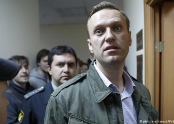 Российского оппозиционера Навального выпустили на свободу после 20 суток админареста