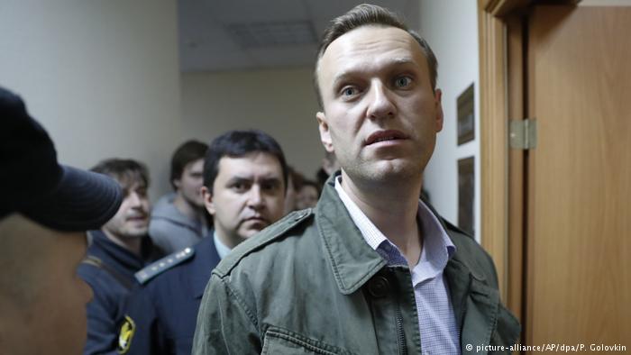 Российского оппозиционера Навального выпустили на свободу после 20 суток админареста 1