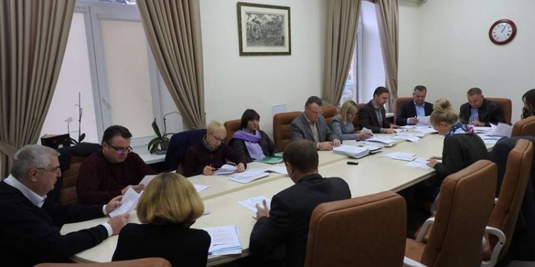 Земельная комиссия Николаевского горсовета обратилась к Казаковой, чтобы она объявила выговоры Палехе и Турупалову