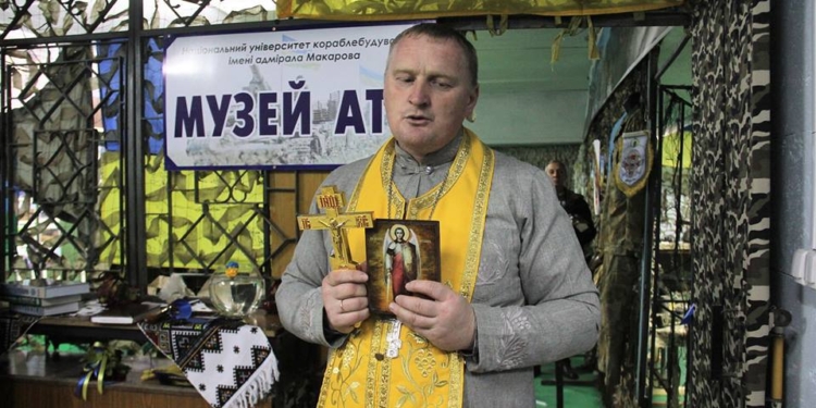 Николаевские студенты НУК первыми в Украине открыли университетский музей участников АТО