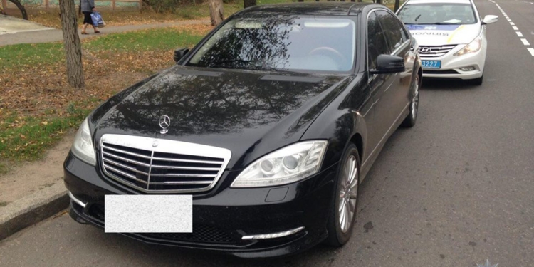 Водителя «Мерседеса», который находился в состоянии наркотического опьянения, патрульные догнали на окраине Николаева