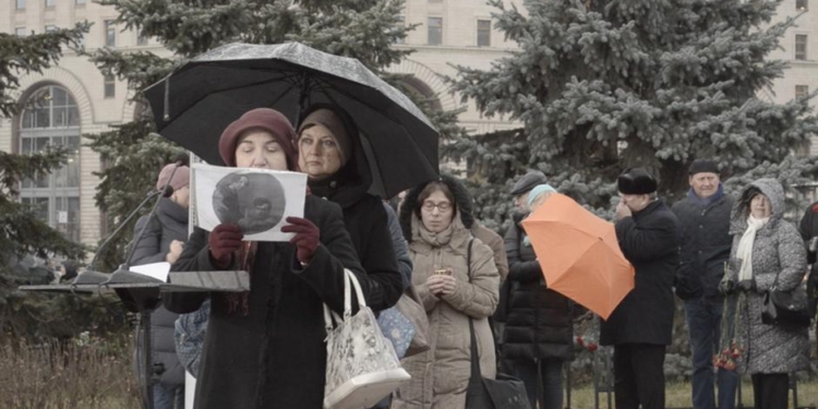 «Возвращение имен» в Москве: не только о репрессированных Сталиным, а и о политузниках сегодняшнего дня – россиянине Дмитриеве и украинце Сенцове