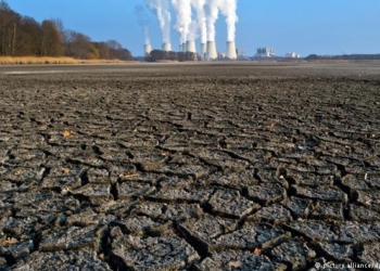 Так же быстро, как и несколько миллионов лет назад: темп повышения концентрации углекислого газа в течение 2016 года был самым высоким в истории наблюдений