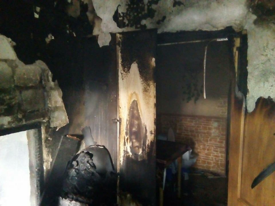 В Николаеве из-за печки вспыхнул пожар – огонь с гаража перекинулся на одну из комнат 1