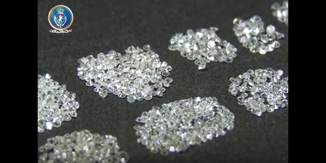 А они таки сверкают: на грузинско-армянской границе задержали крупную партию бриллиантов