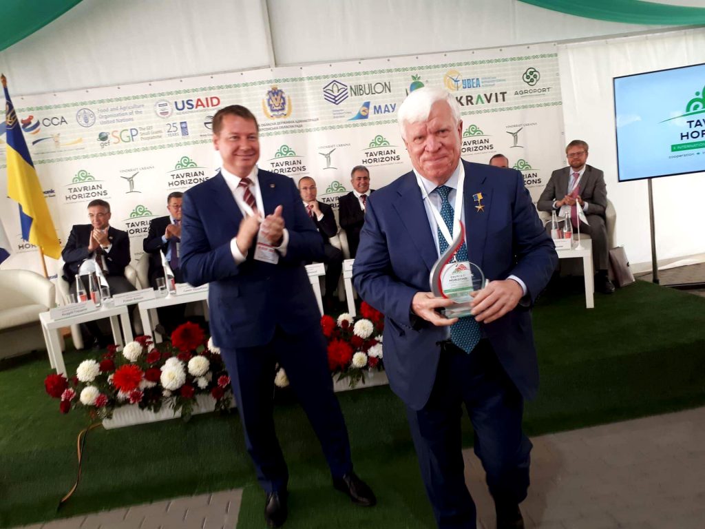 На форуме "Таврийские горизонты" компания "НИБУЛОН" подписала меморандум о развитии речного сообщения с Беларусью 5