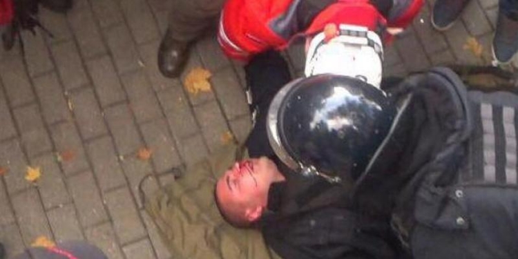 По факту ранения полицейского под Верховной Радой открыли уголовное дело