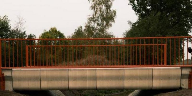 В Нидерландах открыли первый в мире мост, который напечатали на 3D-принтере