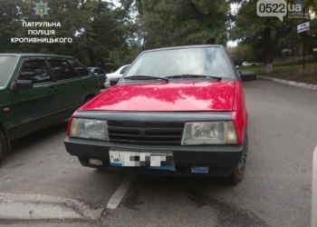 Автомобиль, который угнали в Николаевской области, патрульные обнаружили в Кропивницком