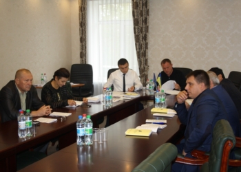 Депутаты Николаевского совета не поддерживают инициативу Николаевской ОГА внедрить в школах электронные учебники за 65 млн.грн.