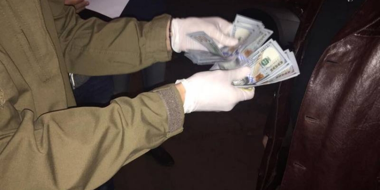 СБУ и военная прокуратура задержали за вымогательство взятки в $3 тыс полковника Генштаба ВСУ