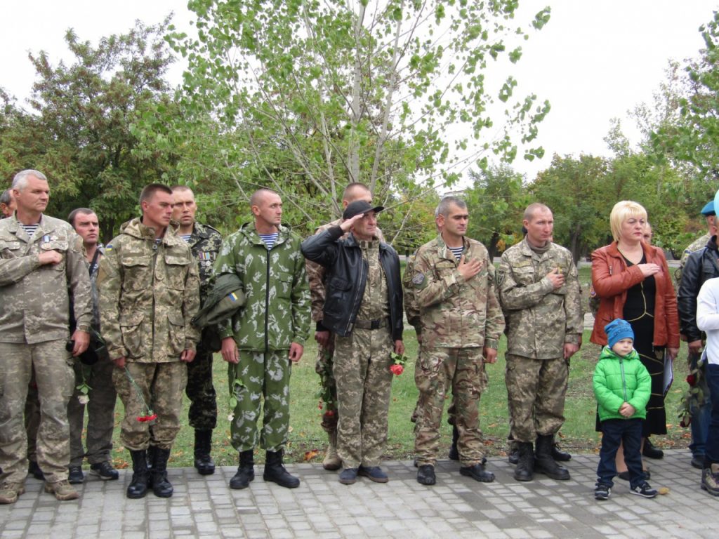 В память о героях АТО – на Николаевщине открыли стелу борцам за свободу и независимость Украины 6