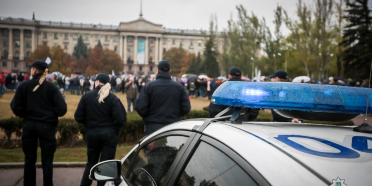 Полиция подсчитала пришедших сегодня на площадь в Николаеве