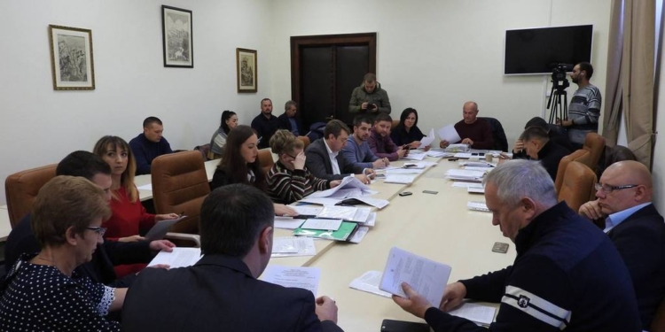 В Николаеве в закрытом торговом центре построили 18 квартир для переселенцев с Донбасса