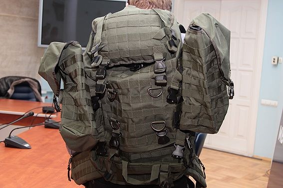 Сына Авакова доставили в НАБУ, а в МВД заявили, что в “деле о рюкзаках” все чисто